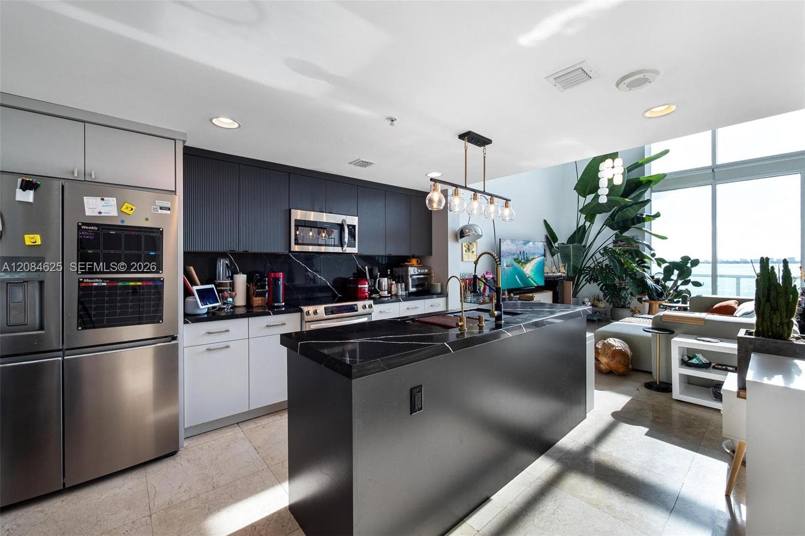 665 NE 25th St # 403, Miami, FL 33137 photo 9