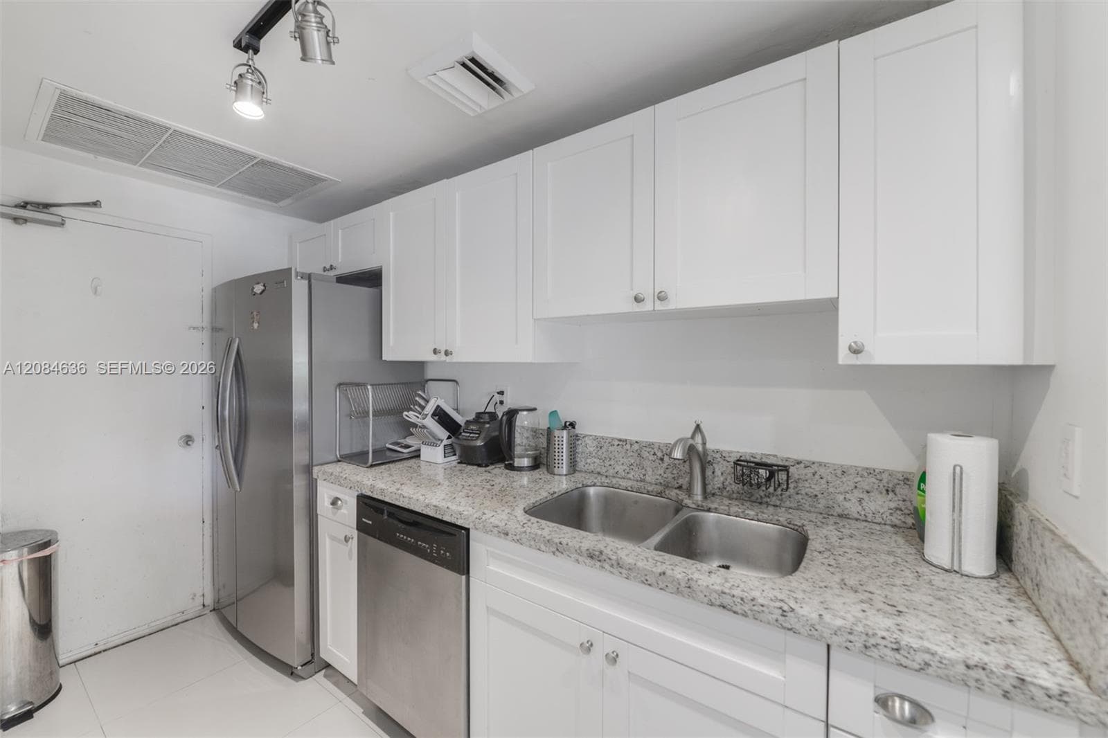 880 NE 69th St # 5L, Miami, FL 33138 photo 13