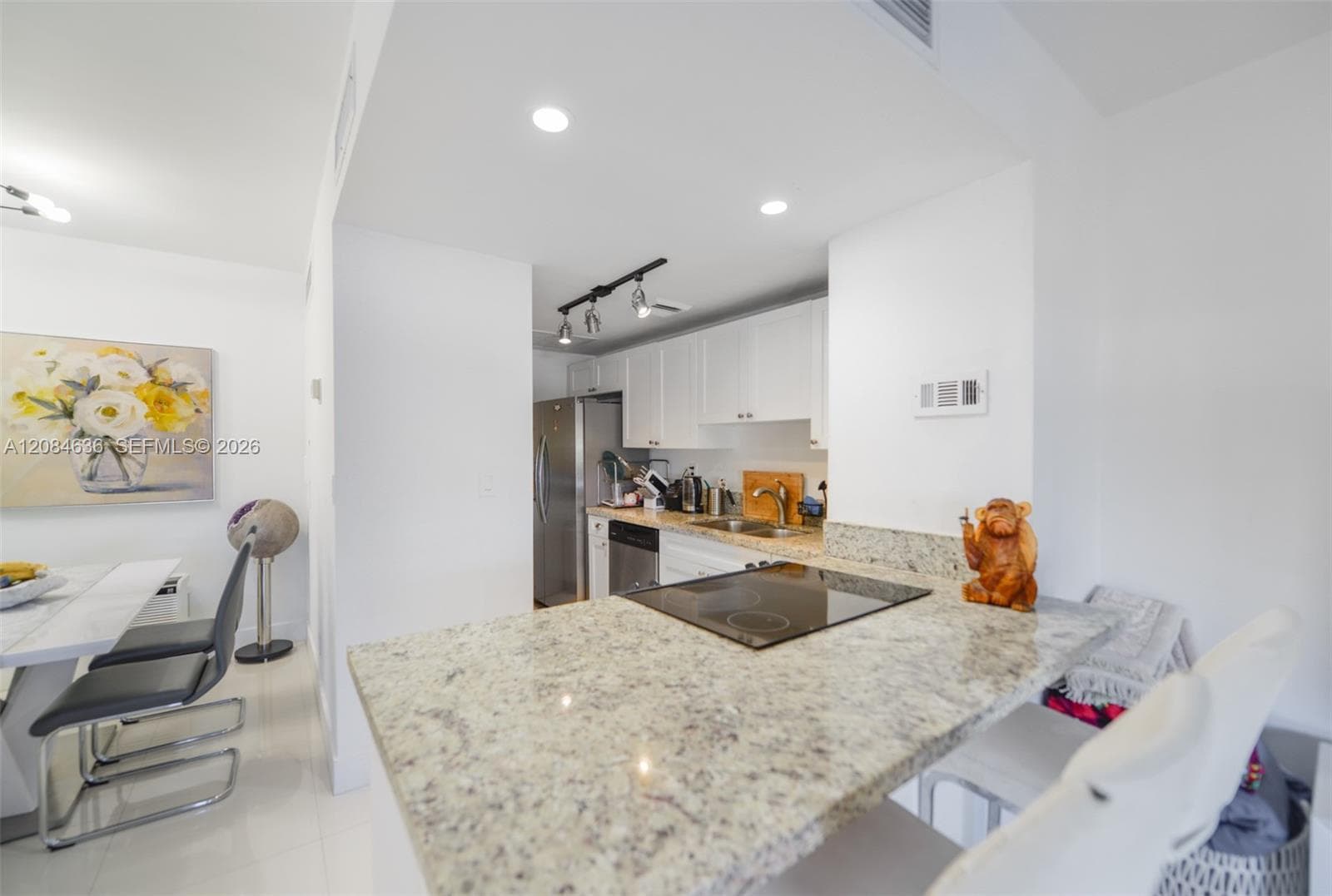 880 NE 69th St # 5L, Miami, FL 33138 photo 11