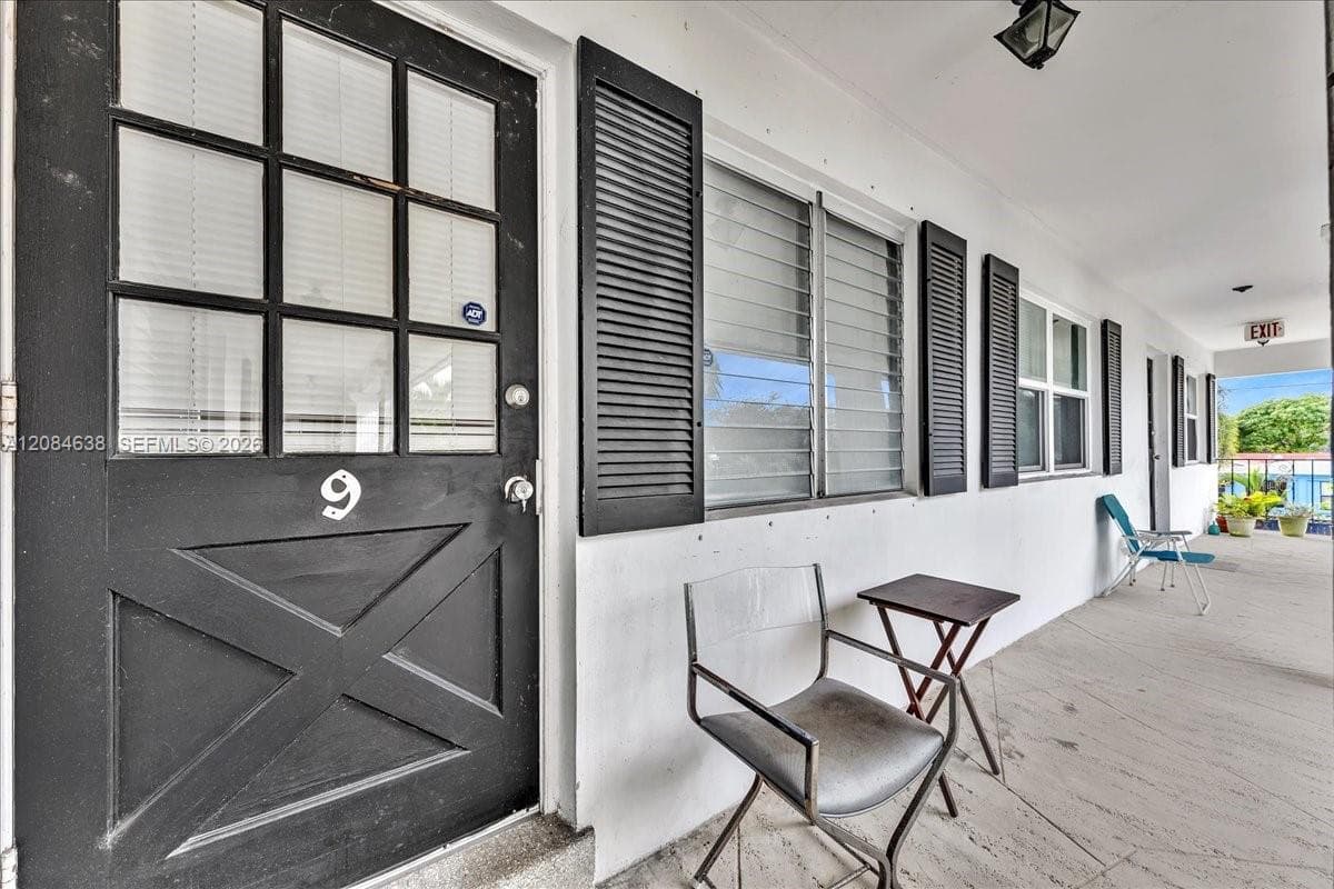 707 S 19th Ave # 9, Hollywood, FL 33020 photo 2