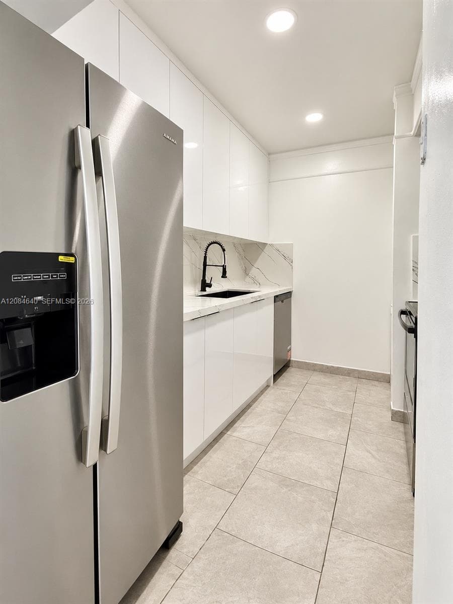 5055 NW 7th St # 708, Miami, FL 33126 photo 5