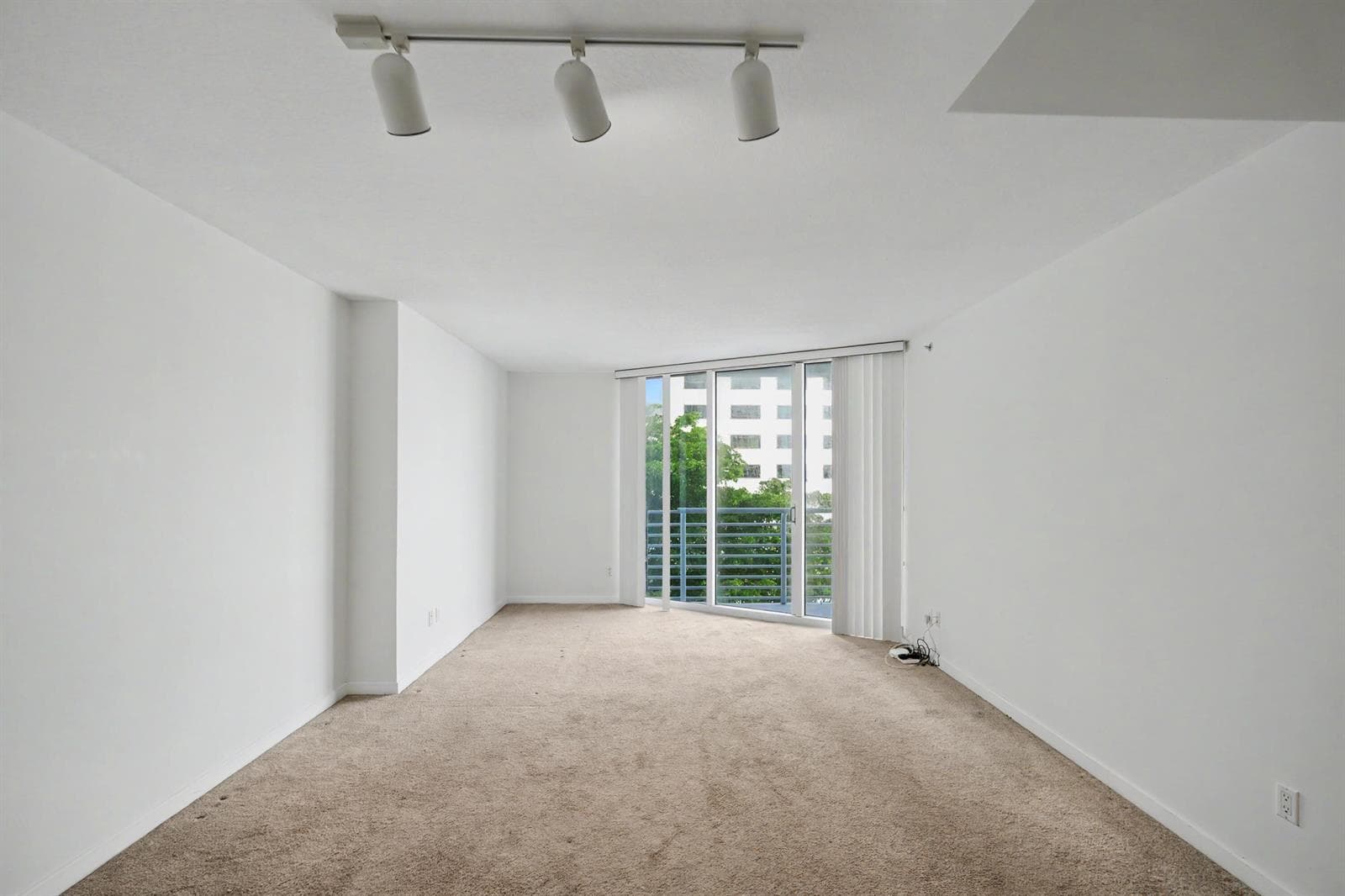 335 S Biscayne Boulevard # 1002, Miami, FL 33131 photo 9