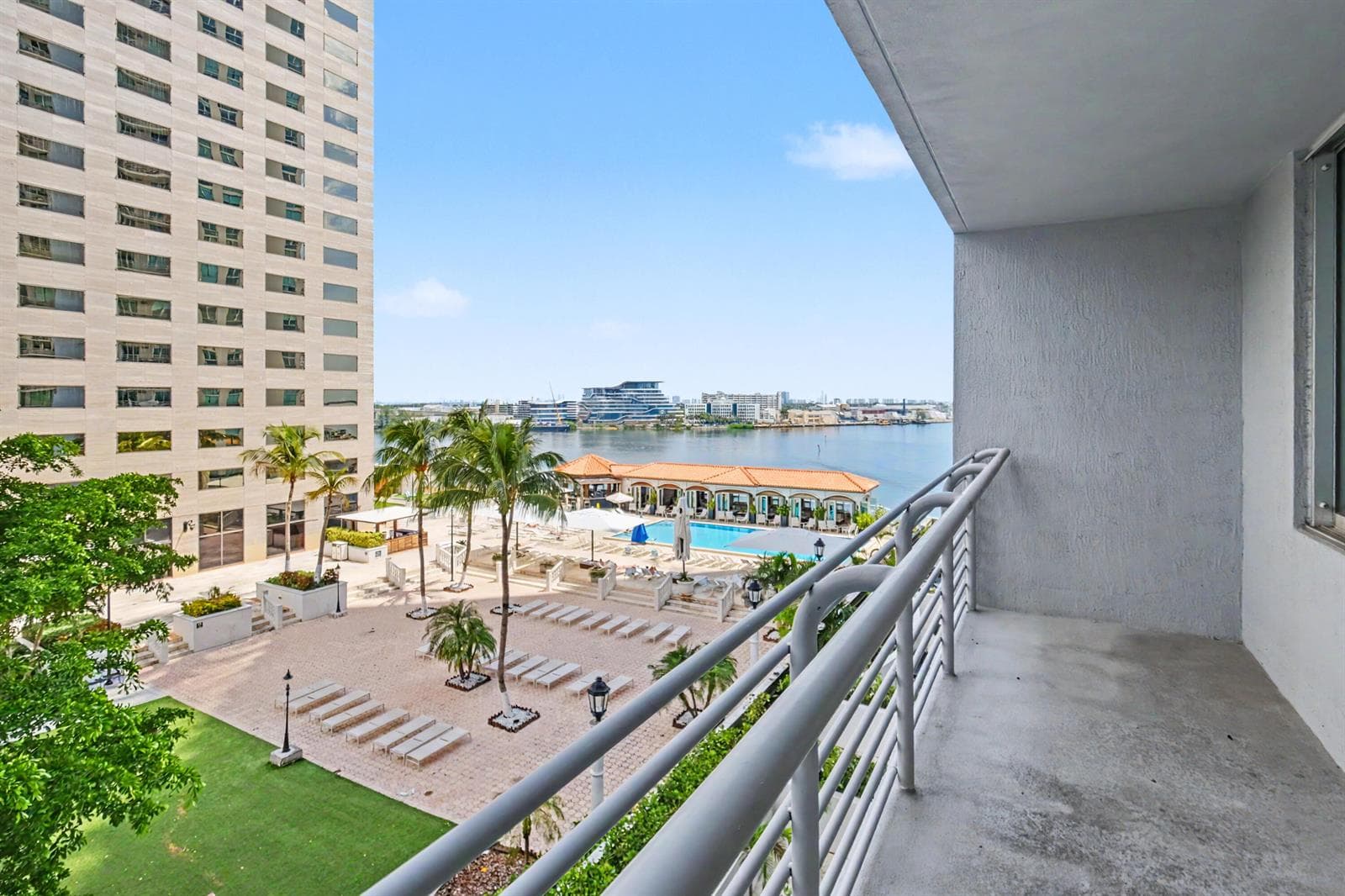 335 S Biscayne Boulevard # 1002, Miami, FL 33131 photo 11