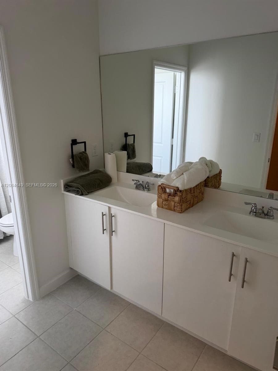 2618 SE 9th St, Homestead, FL 33035 photo 9