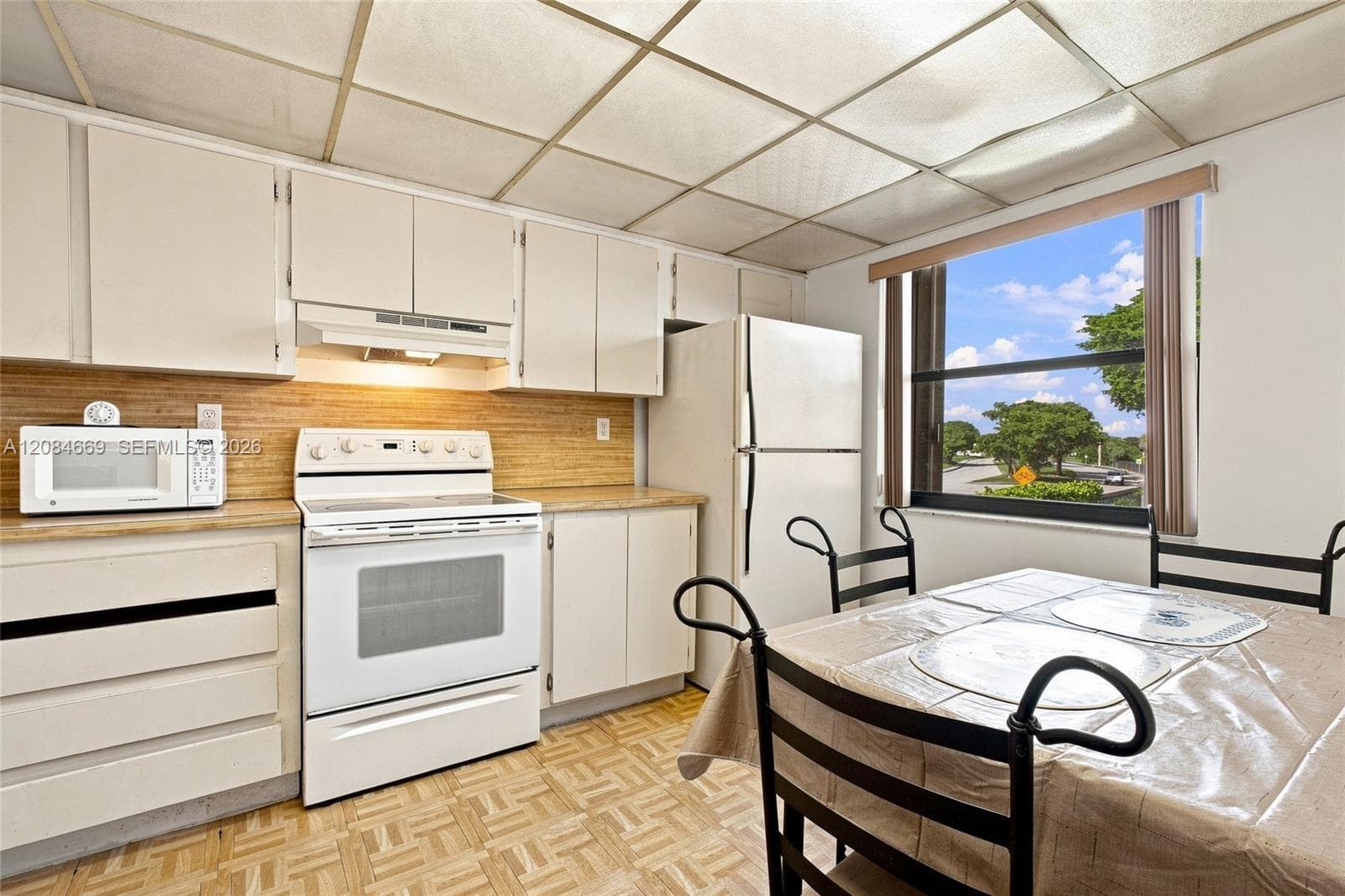 9905 NW 9th St Cir # 12-21, Miami, FL 33172 photo 4
