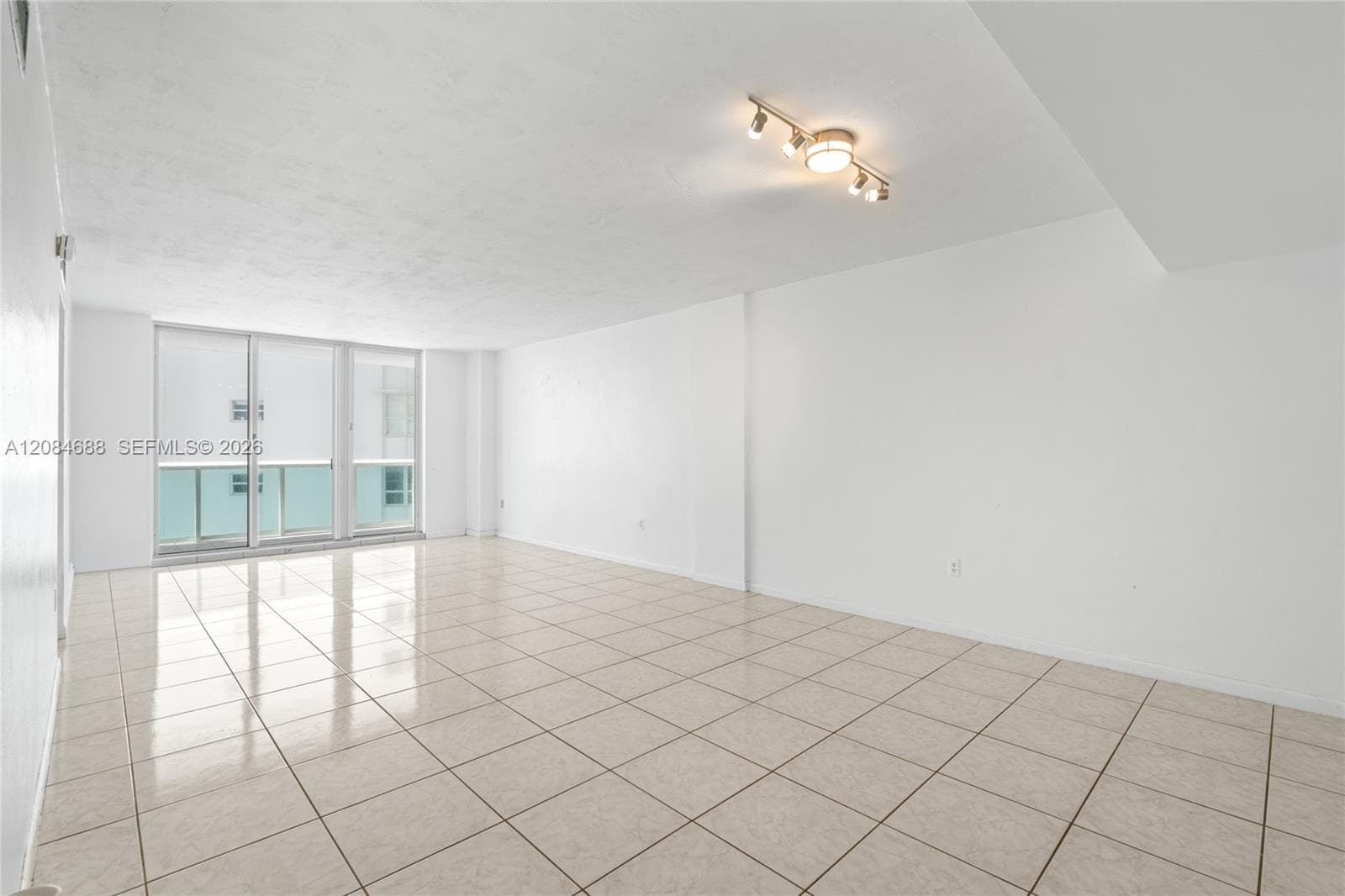 5001 Collins Ave # 5E, Miami Beach, FL 33140 photo 7