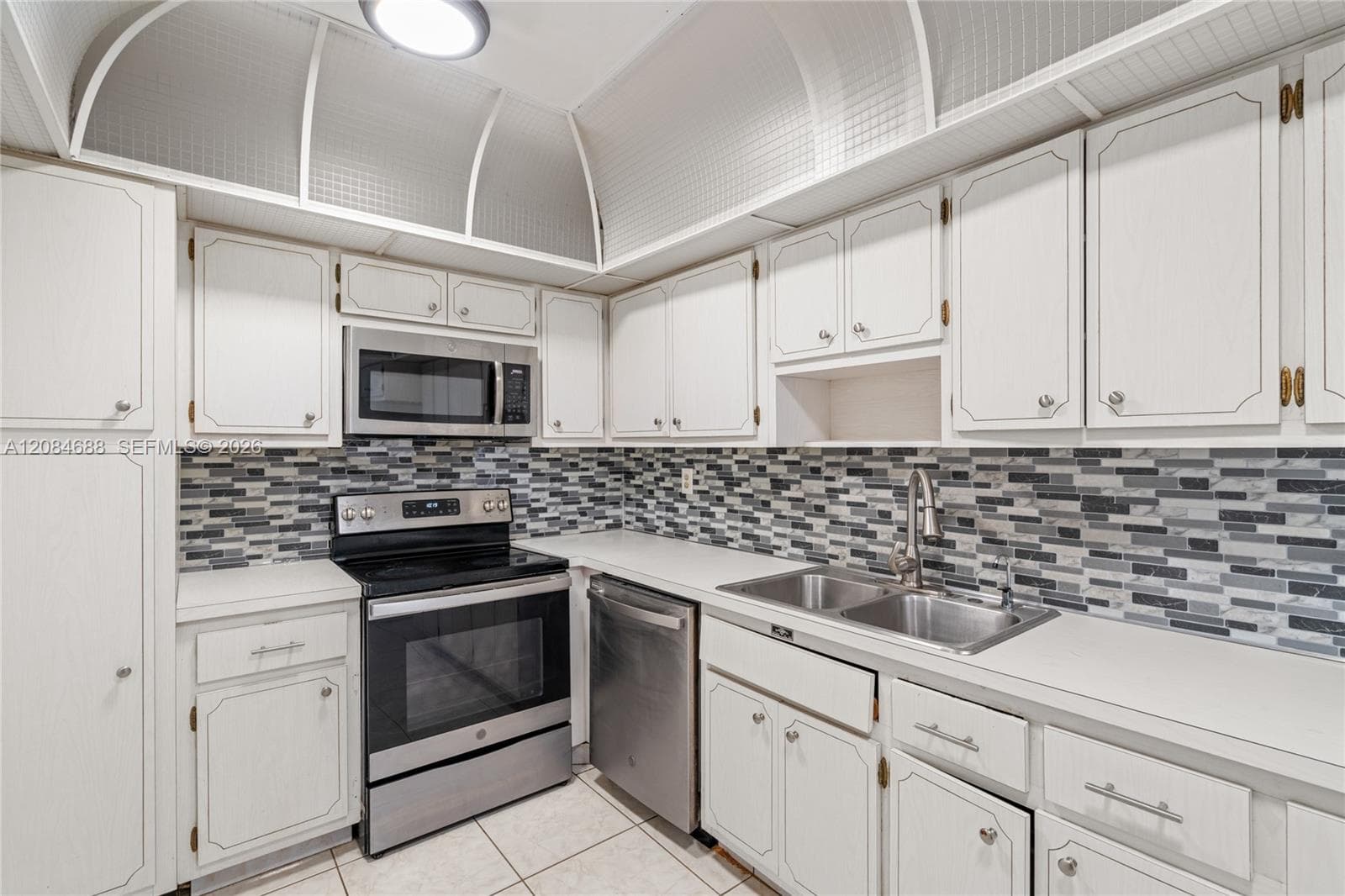 5001 Collins Ave # 5E, Miami Beach, FL 33140 photo 5