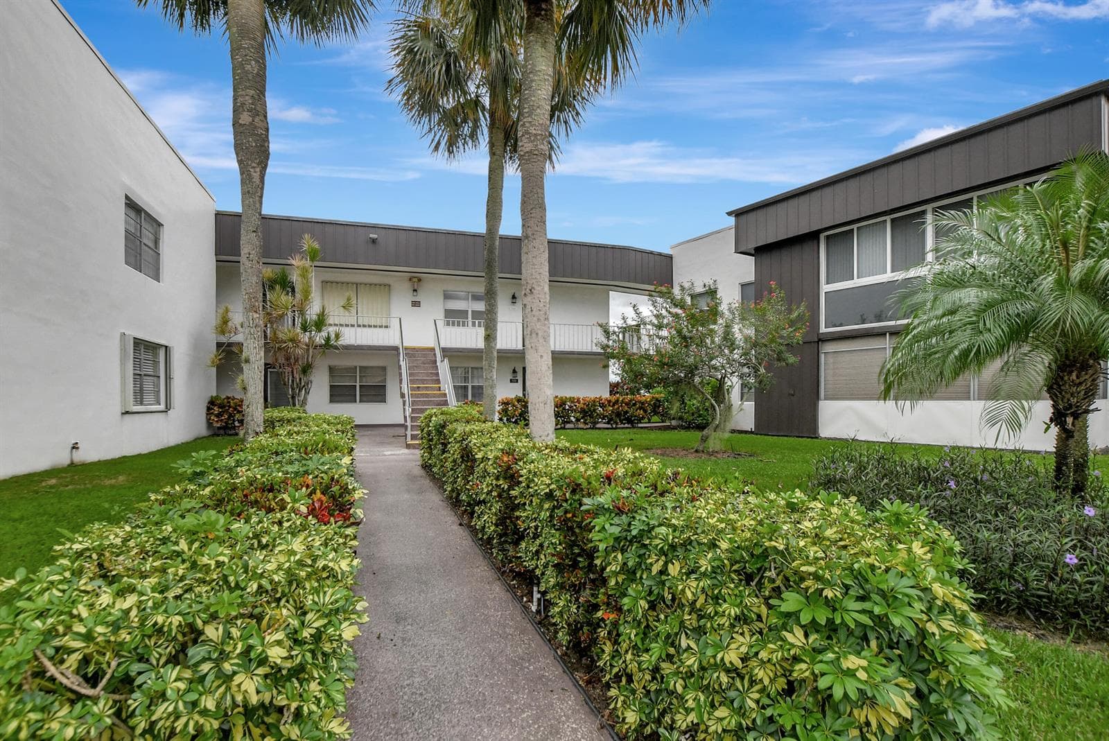 972 NORMANDY U, Delray Beach, FL 33484 photo 2