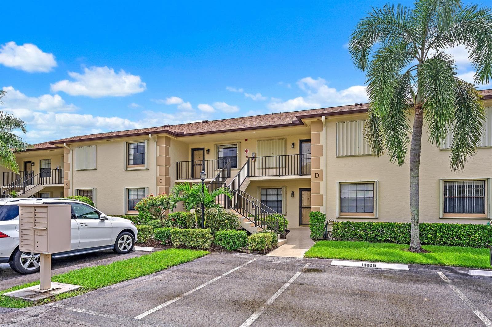 1302 Pinecrest Circle # Unit c, Jupiter, FL 33458 photo 2