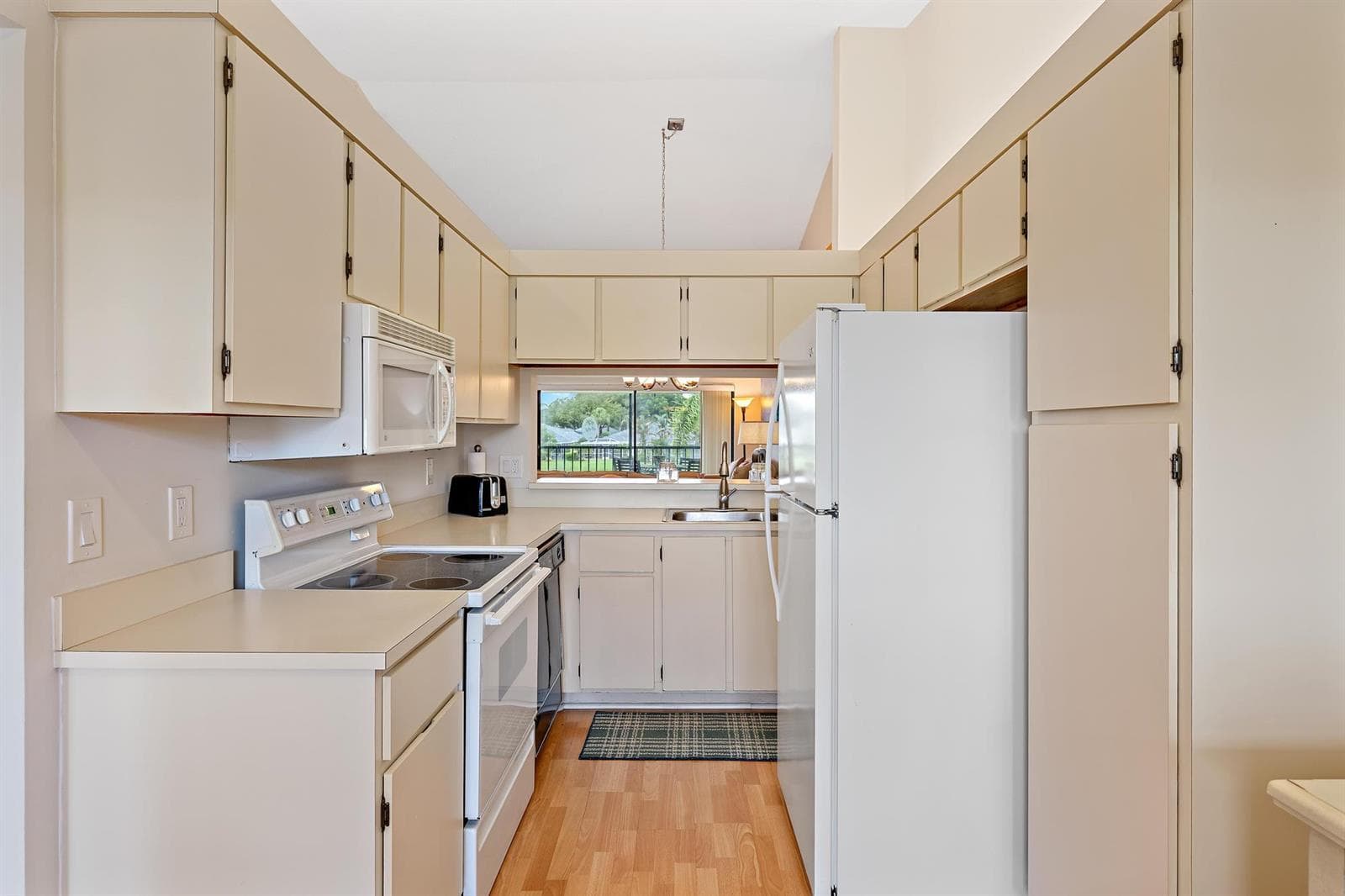 1302 Pinecrest Circle # Unit c, Jupiter, FL 33458 photo 8