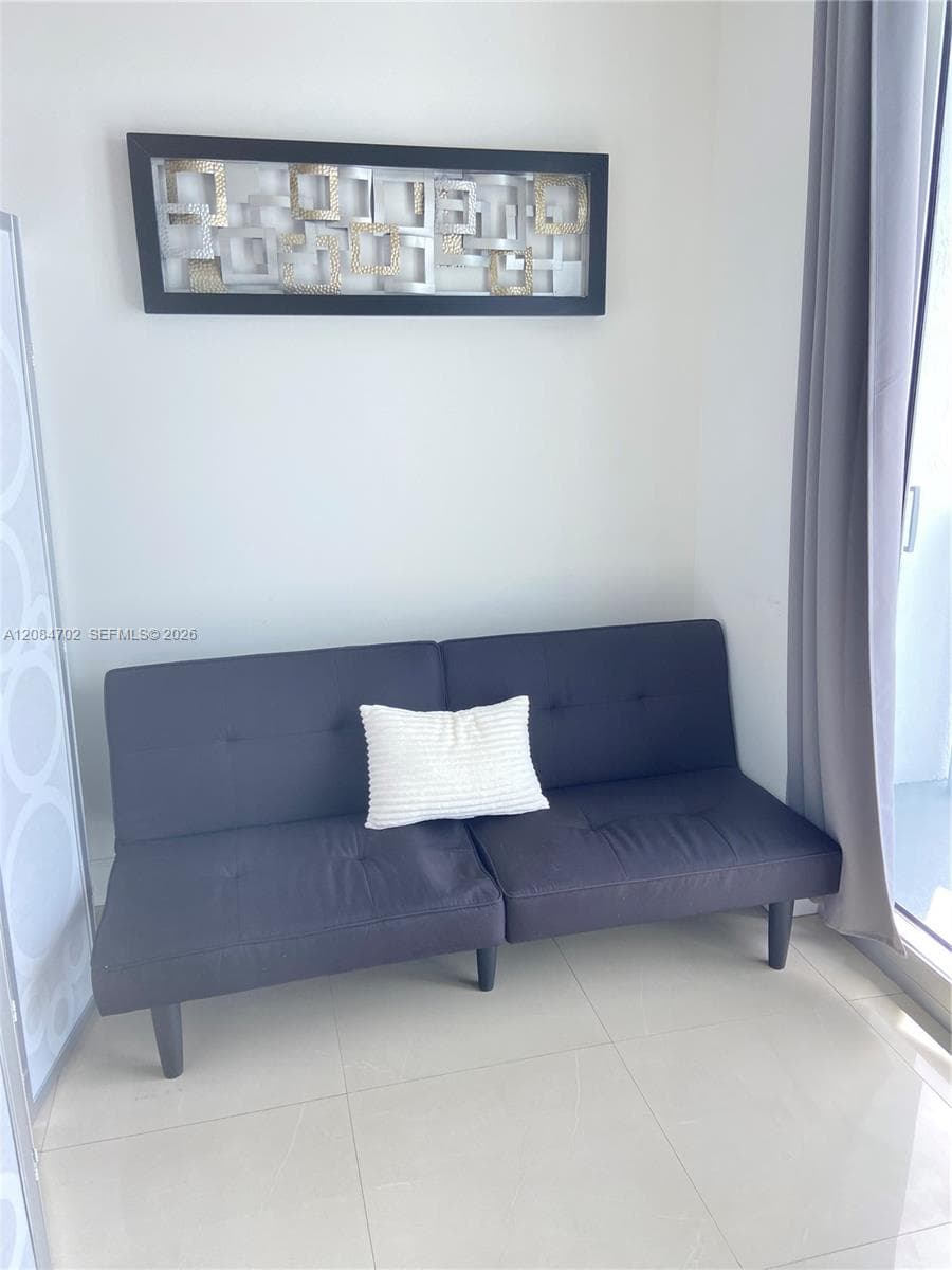 185 SW 7th St # 3206, Miami, FL 33130 photo 4