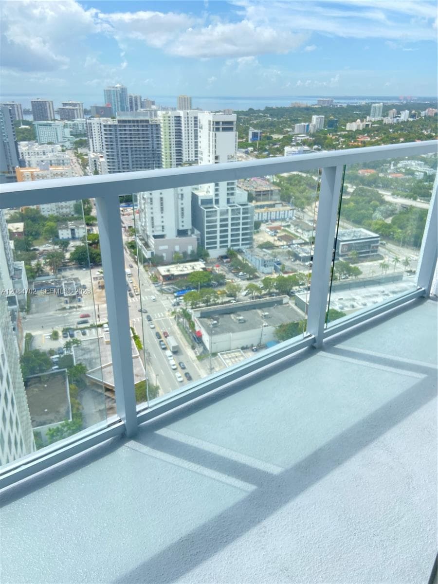 185 SW 7th St # 3206, Miami, FL 33130 photo 8