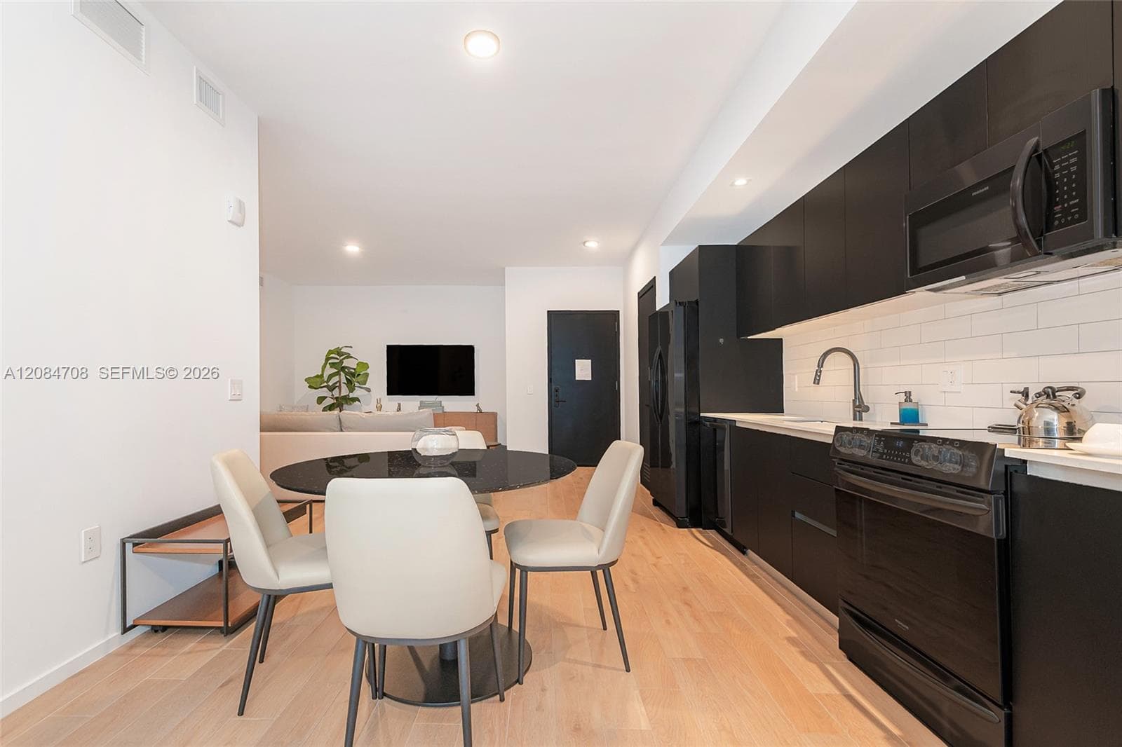 398 NE 5th St # 3417, Miami, FL 33132 photo 12