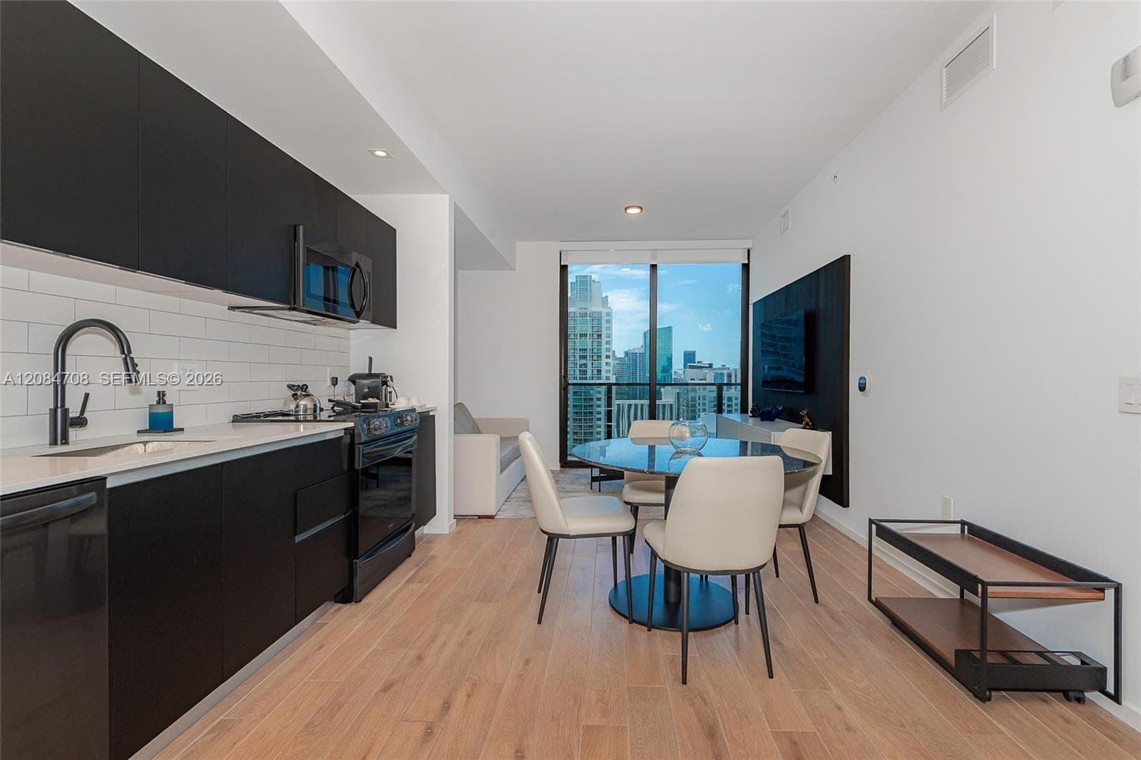 398 NE 5th St # 3417, Miami, FL 33132 photo 5