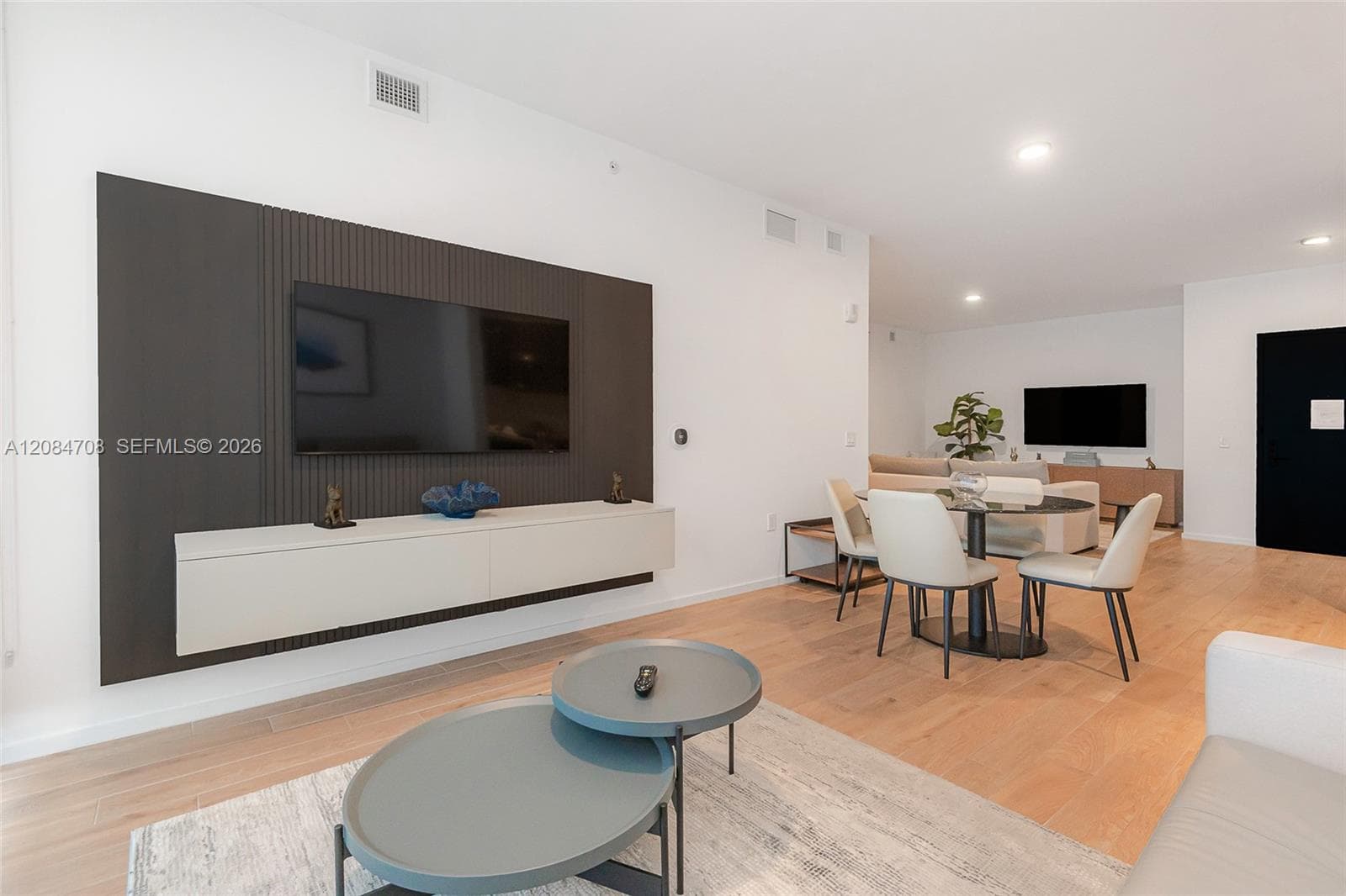 398 NE 5th St # 3417, Miami, FL 33132 photo 11