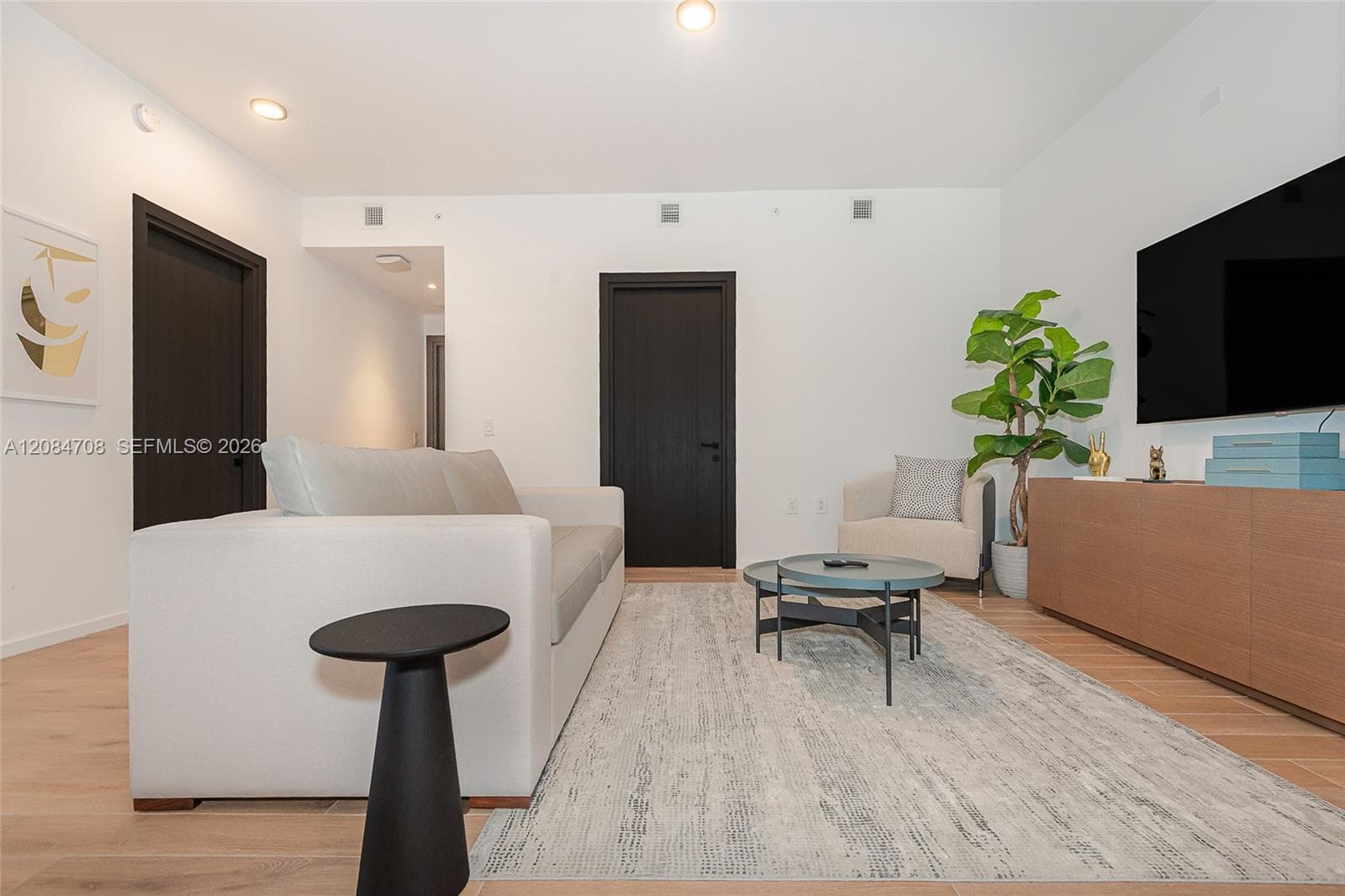 398 NE 5th St # 3417, Miami, FL 33132 photo 4