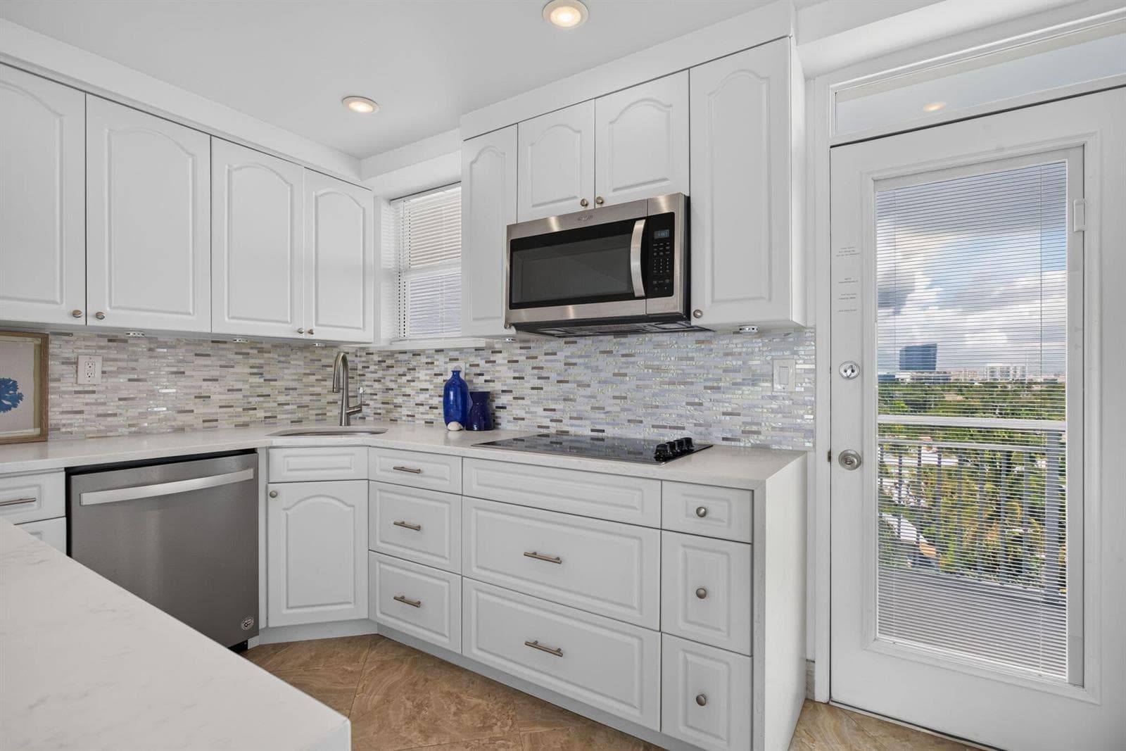 1920 S OCEAN Drive # 708, Fort Lauderdale, FL 33316 photo 2