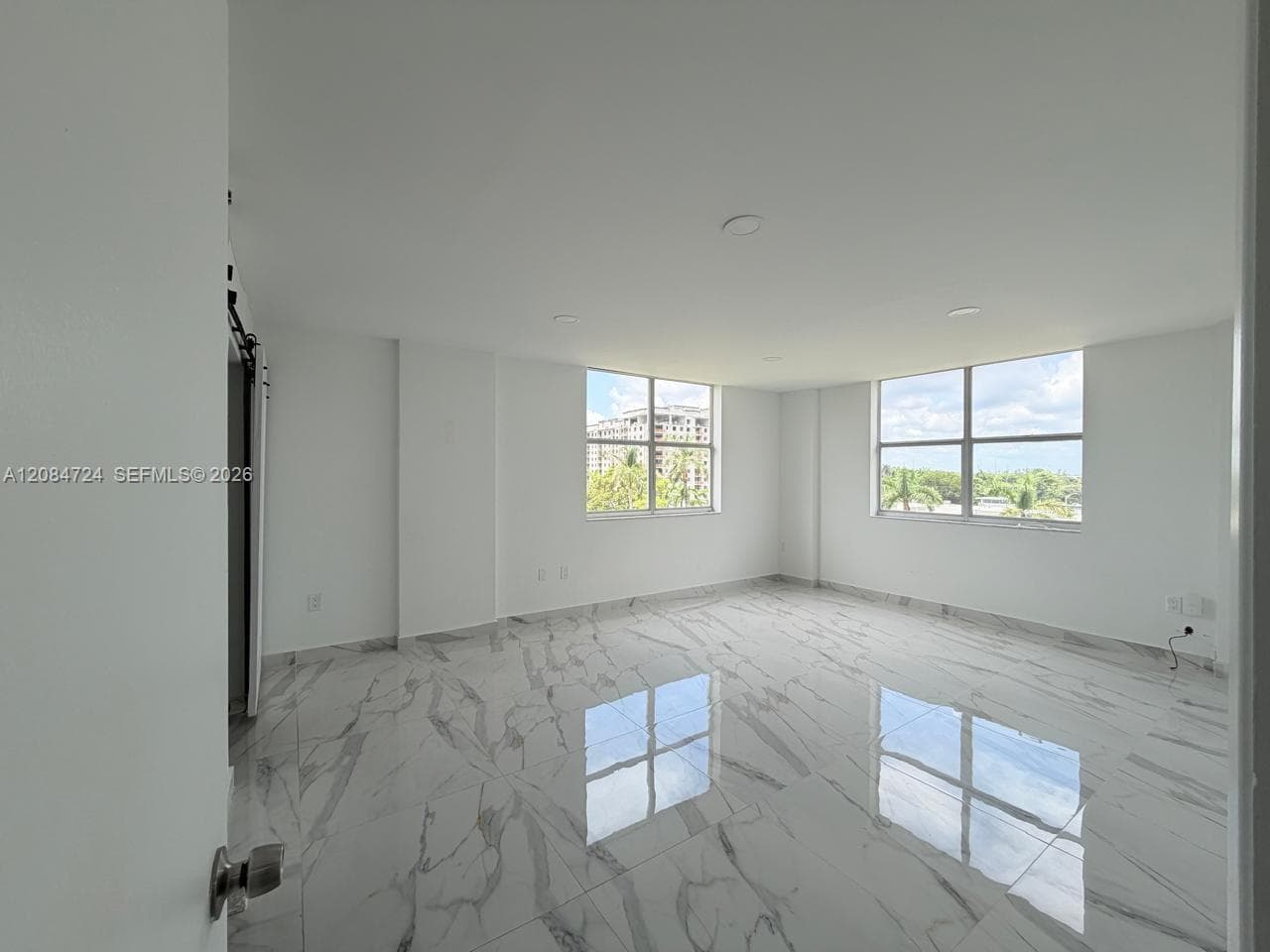 11111 Biscayne Blvd # 6E, Miami, FL 33181 photo 6