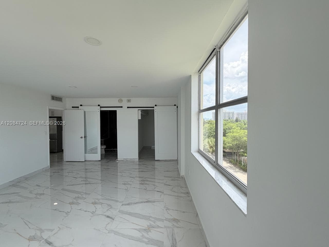 11111 Biscayne Blvd # 6E, Miami, FL 33181 photo 3