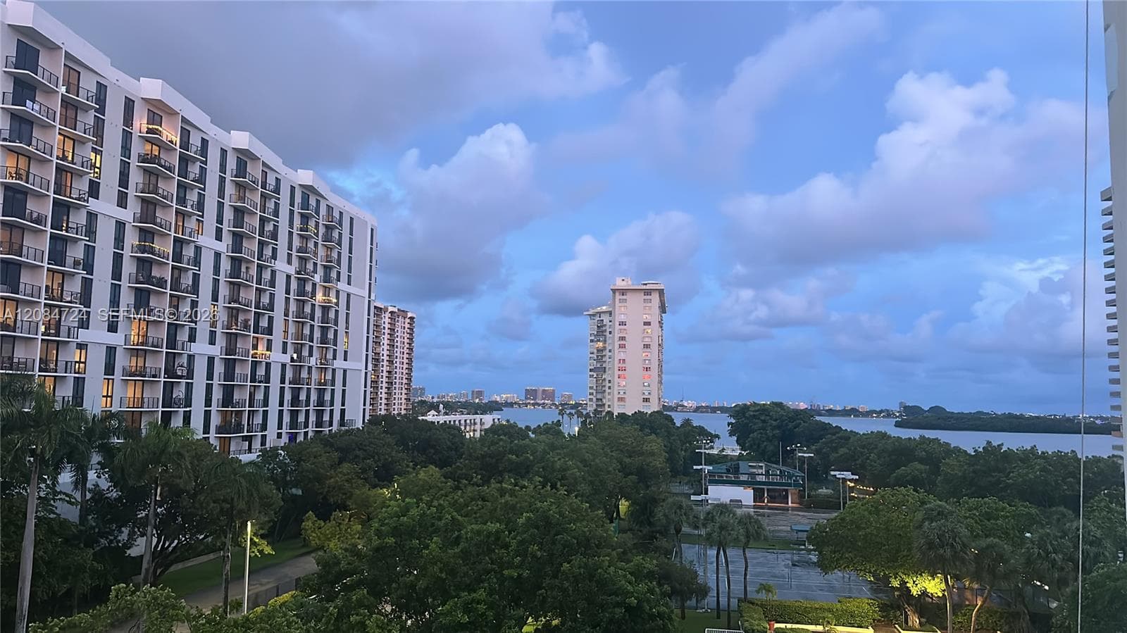 11111 Biscayne Blvd # 6E, Miami, FL 33181 photo 11