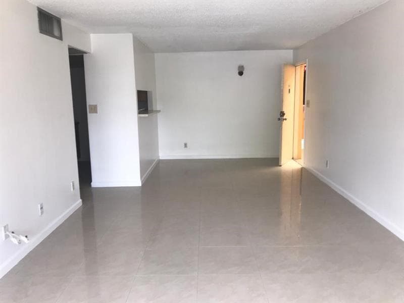 5825 WASHINGTON Street # 40, Hollywood, FL 33023 photo 8