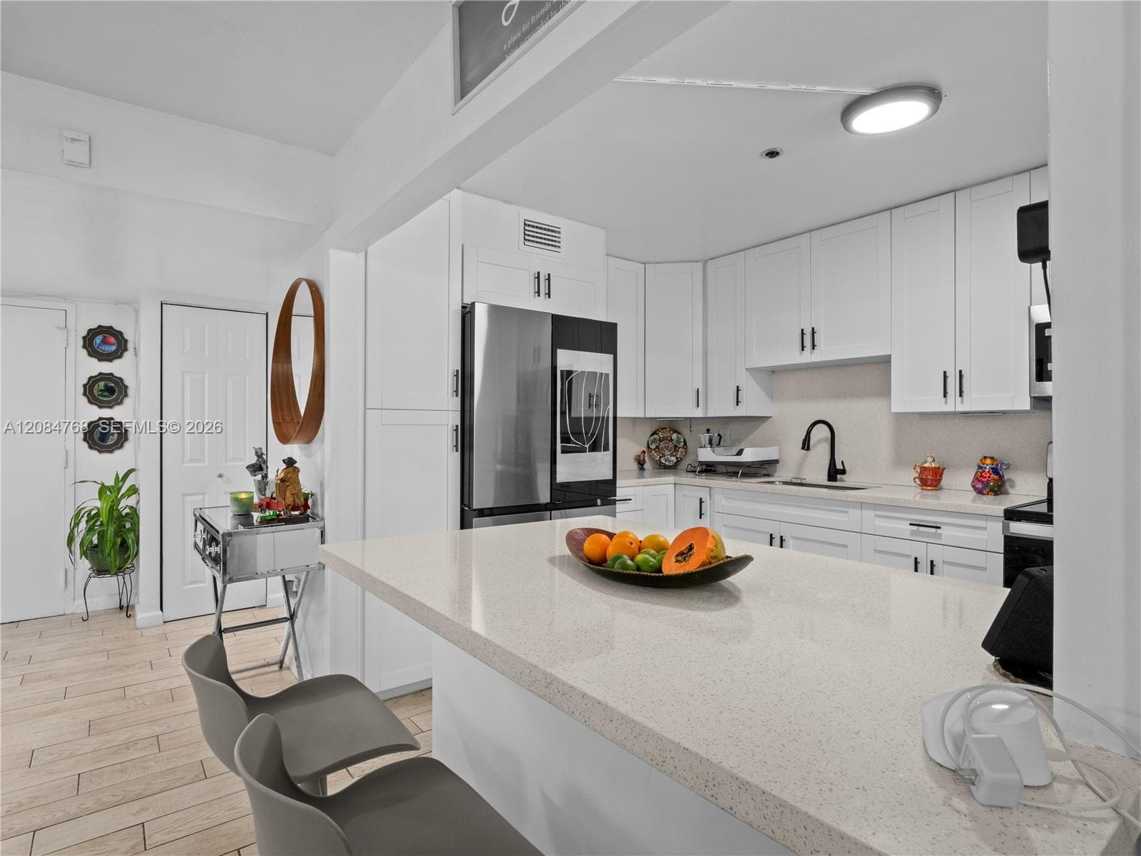 671 NE 195th St # 329E, Miami, FL 33179 photo 2