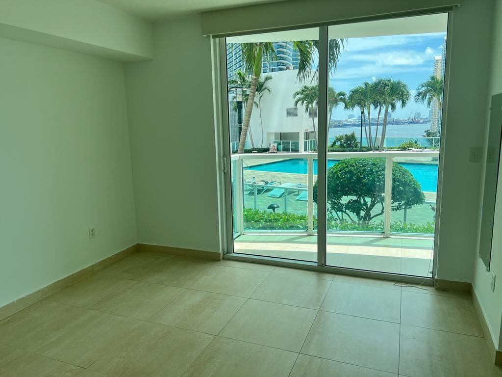 31 SE 5TH Street # 1206, Miami, FL 33131 photo 8