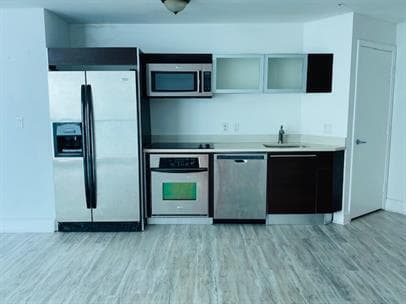 1900 N Bayshore Drive, Miami, FL 33132 photo 6