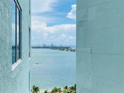 1900 N Bayshore Drive, Miami, FL 33132 photo 9