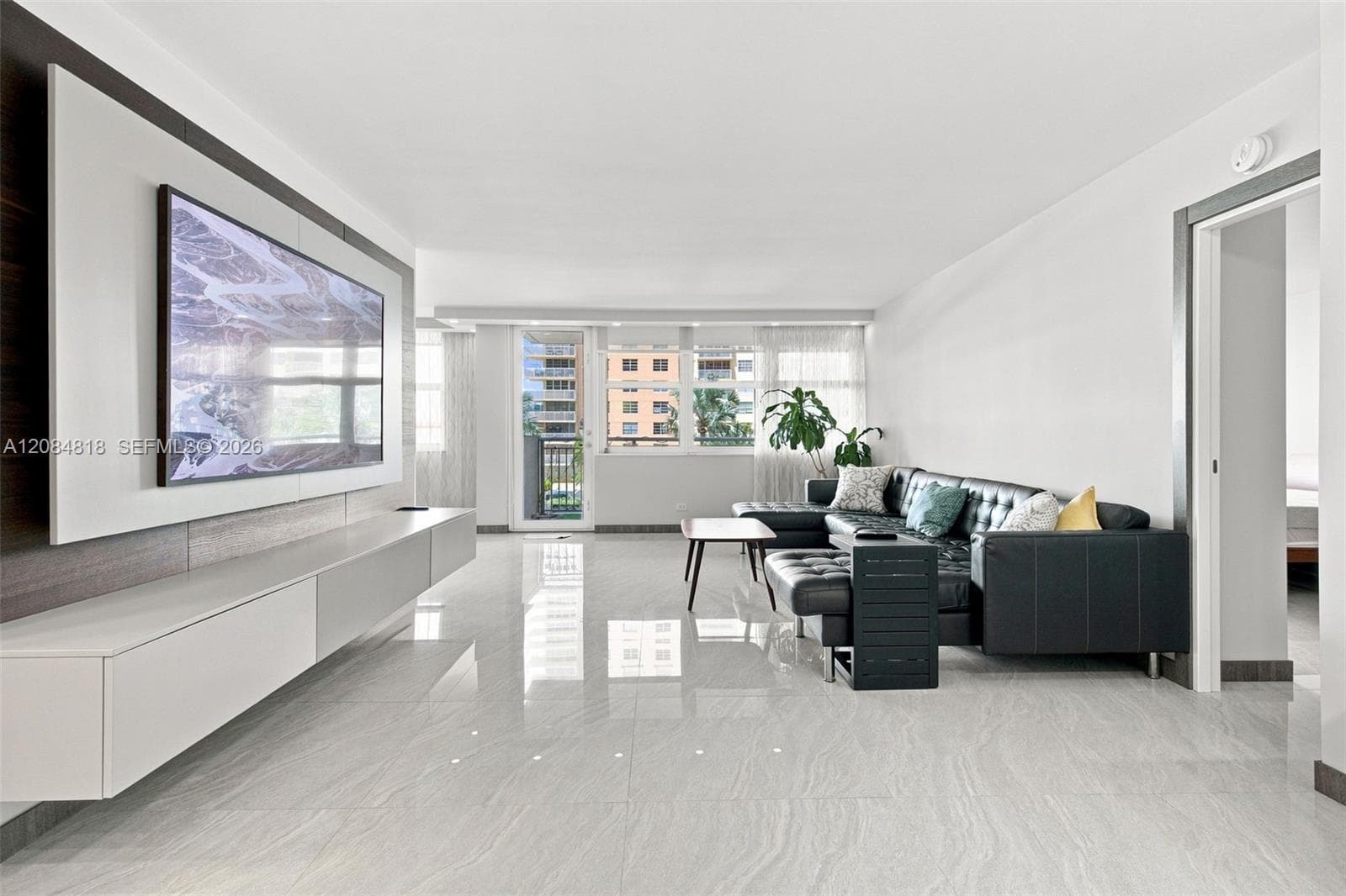 250 174th St # 211, Sunny Isles Beach, FL 33160 photo 2