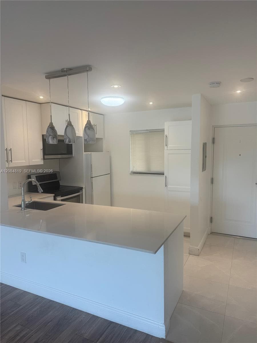 7810 Camino Real # i-306, Miami, FL 33143 photo 2