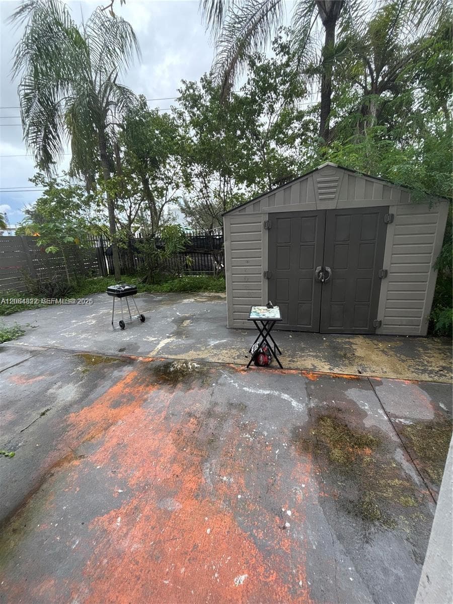 16450 NW 2nd Ave # 109, Miami, FL 33169 photo 8