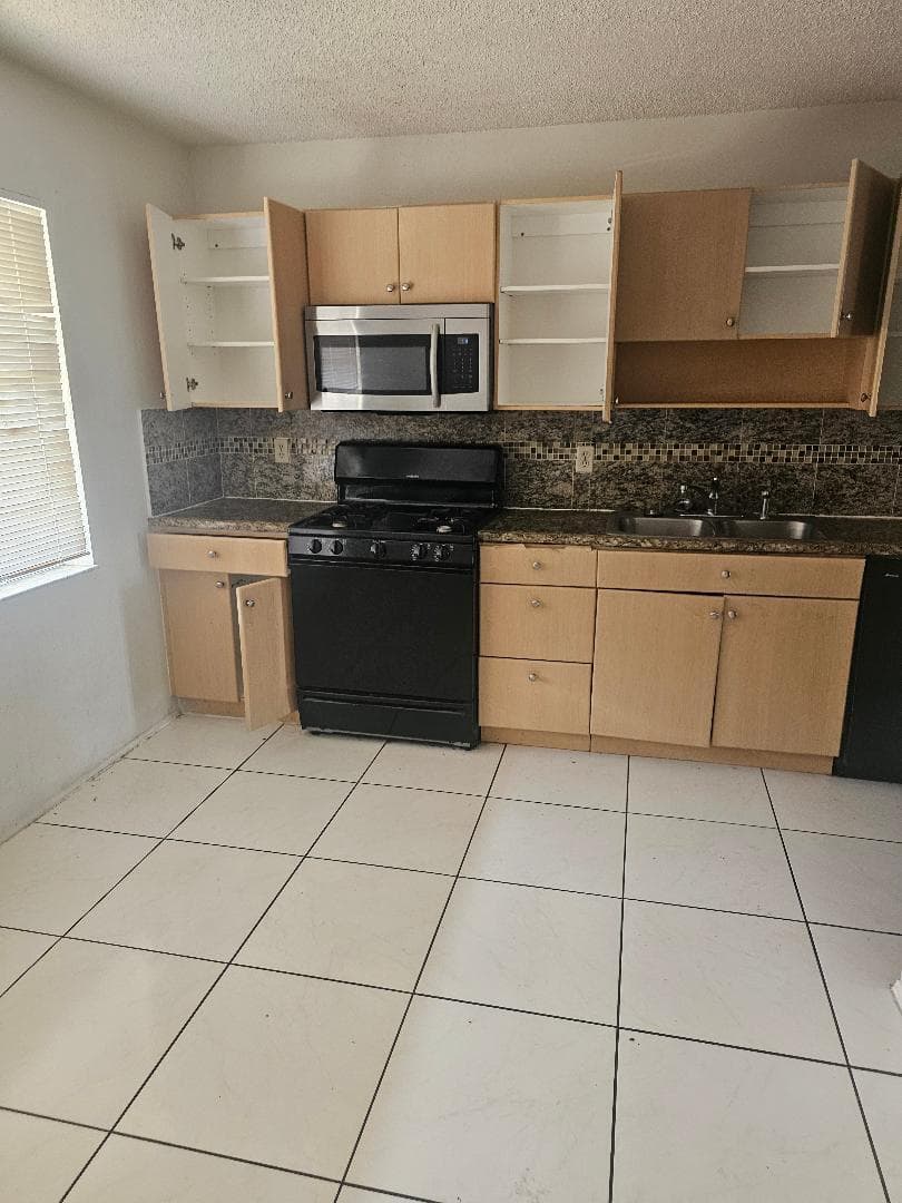 4770 NW 113TH Terrace NW, Sunrise, FL 33323 photo 7