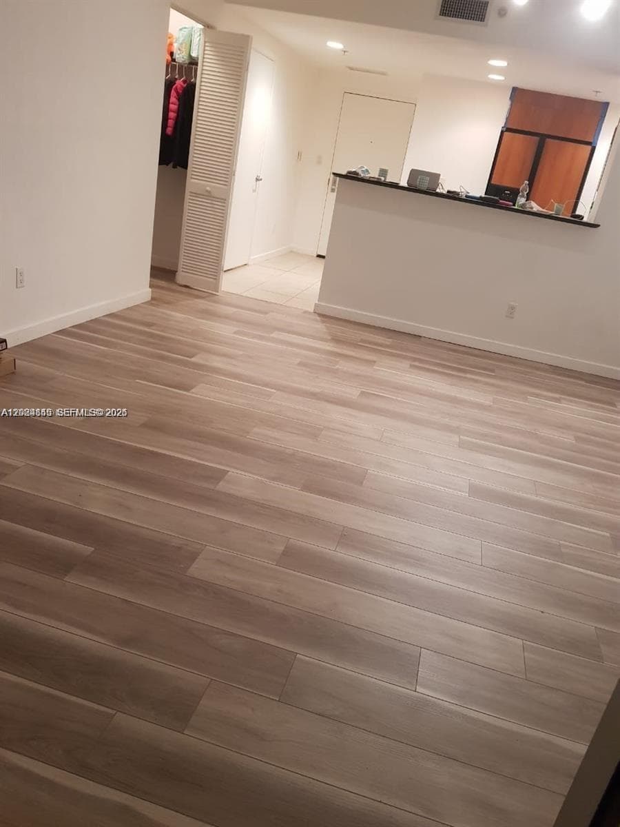 335 S Biscayne Blvd # 2506, Miami, FL 33131 photo 5