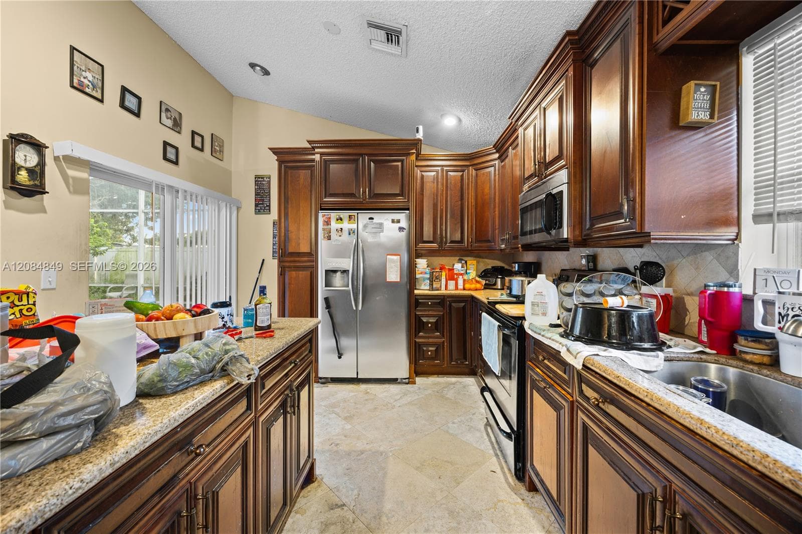 1065 W Fairfax Cir W, Boynton Beach, FL 33436 photo 3