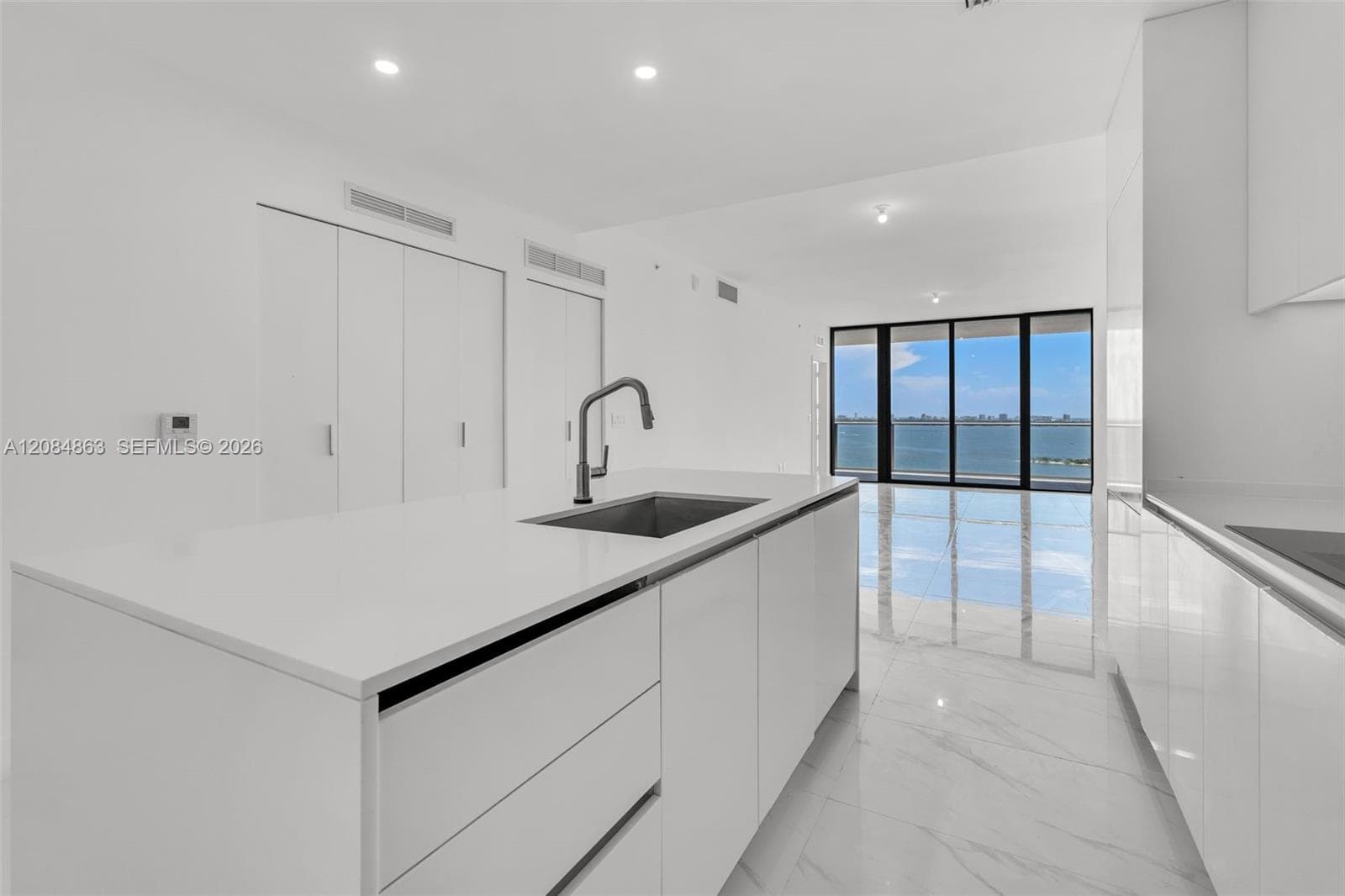 700 NE 24th St # 1806, Miami, FL 33137 photo 4