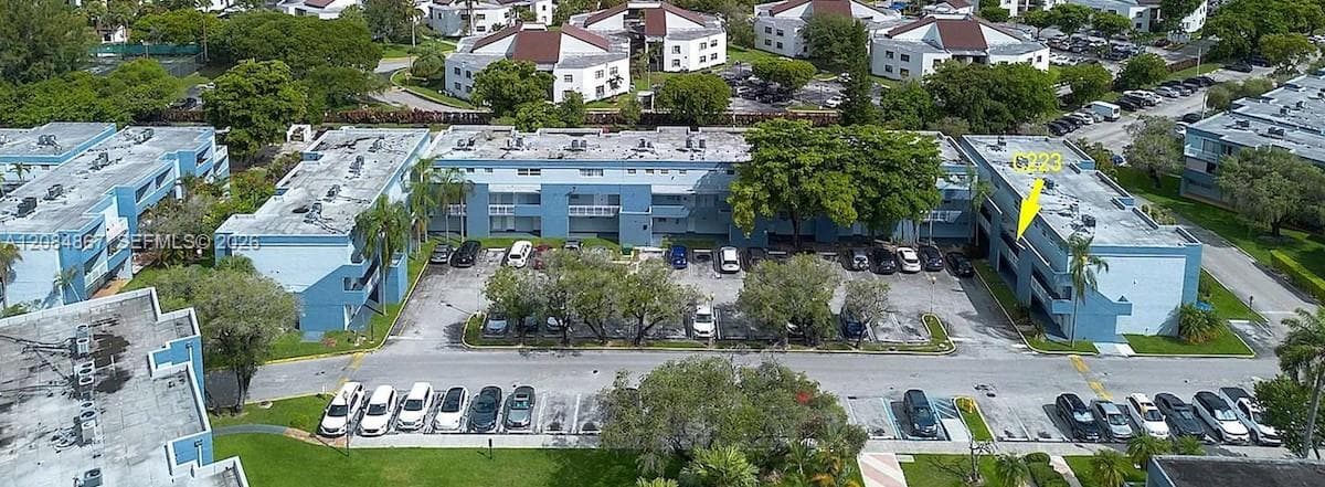 9355 Fontainebleau # C-223, Miami, FL 33172