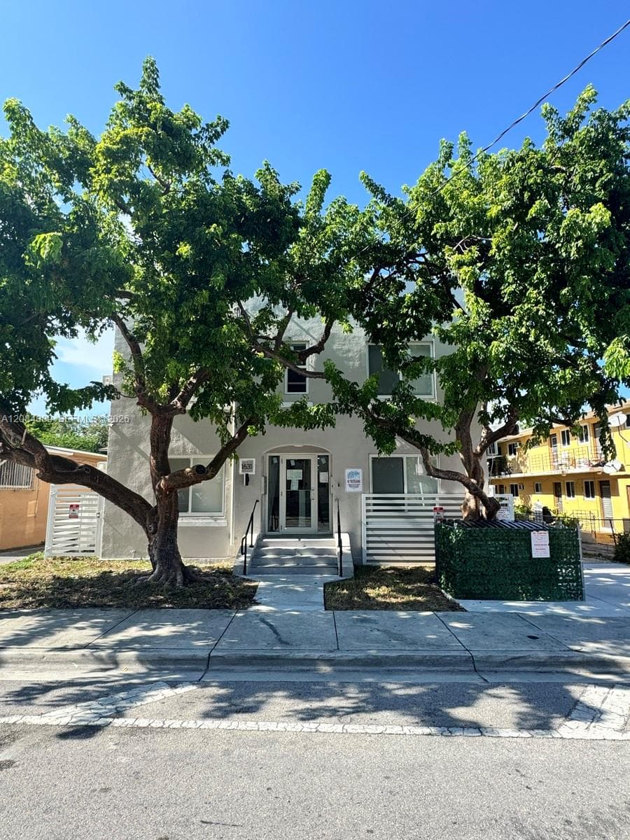 1631 NW 3 St # 8, Miami, FL 33125