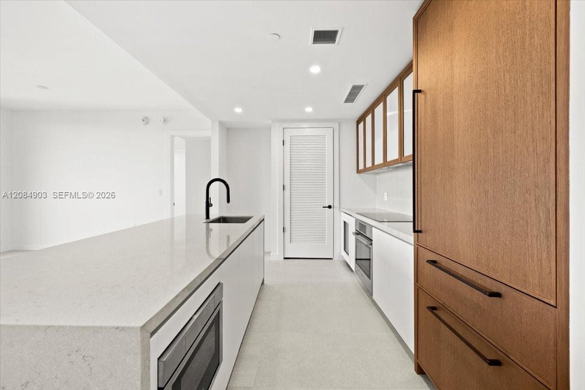 2200 Brickell Avenue # 422, Miami, FL 33129 photo 7