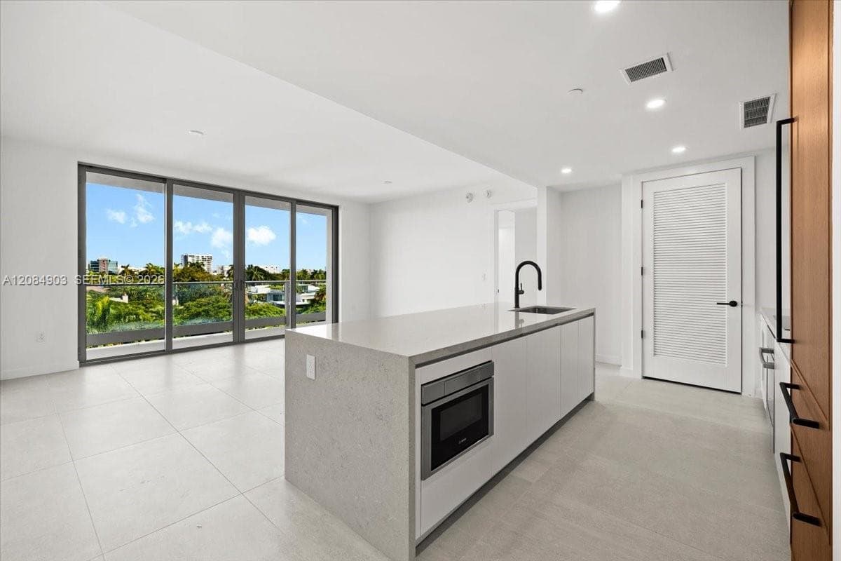 2200 Brickell Avenue # 422, Miami, FL 33129 photo 5