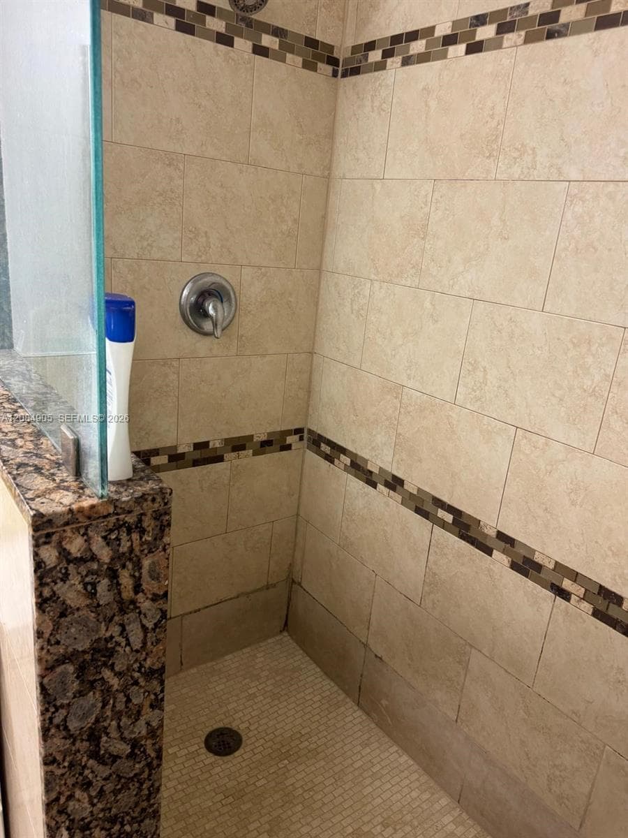 1301 NE Miami Gardens Dr # 515W, Miami, FL 33179 photo 12
