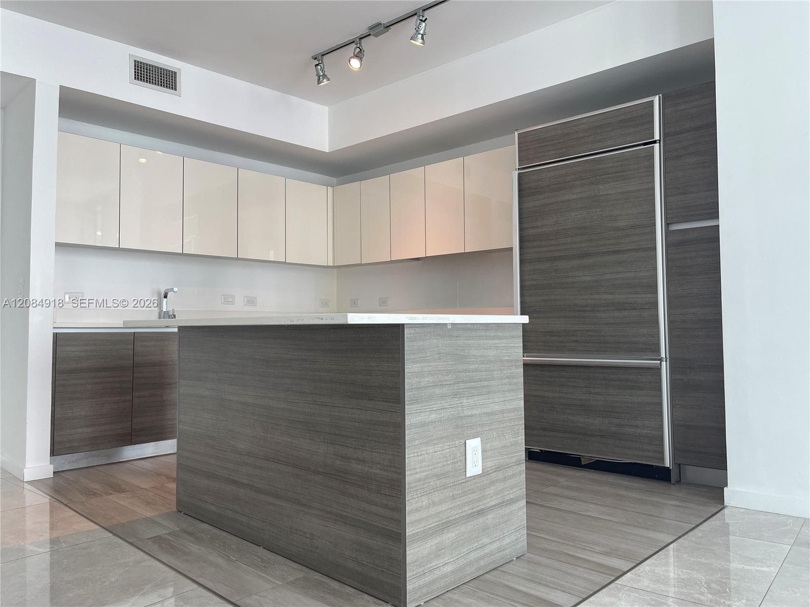 1100 S Miami Ave # 1510, Miami, FL 33130 photo 7