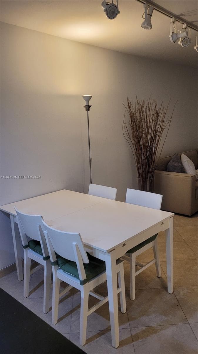 2899 Collins Ave # 606, Miami Beach, FL 33140 photo 10