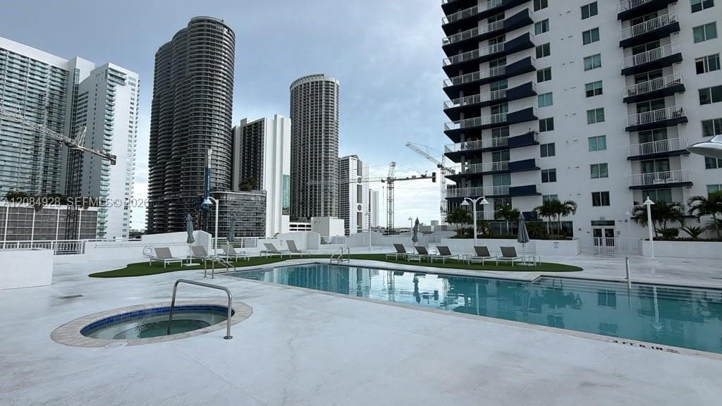 275 NE 18th St # 1910, Miami, FL 33132 photo 2