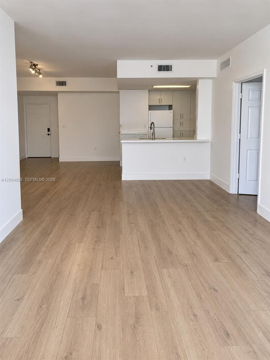 275 NE 18th St # 1910, Miami, FL 33132 photo 12