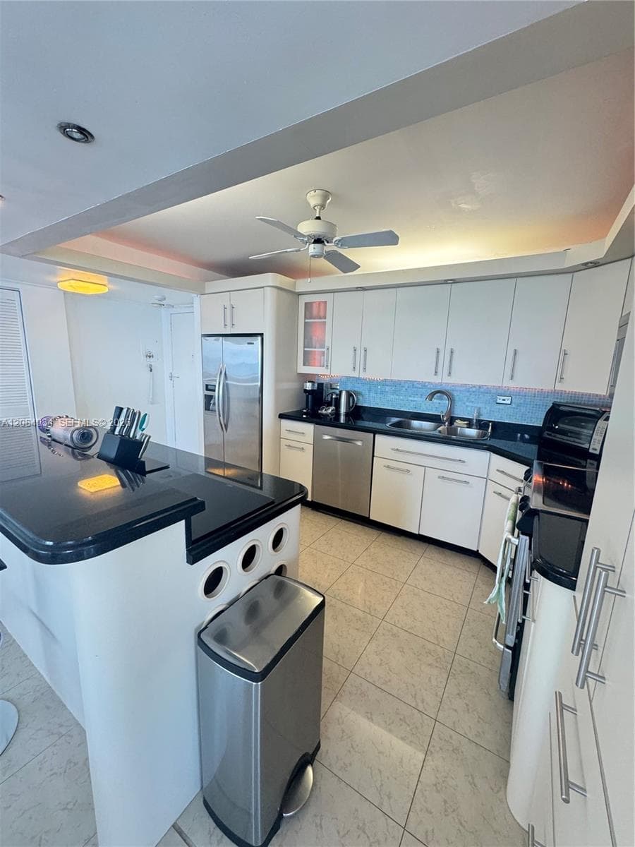 7135 SE Collins Ave # 1806, Miami Beach, FL 33141 photo 7