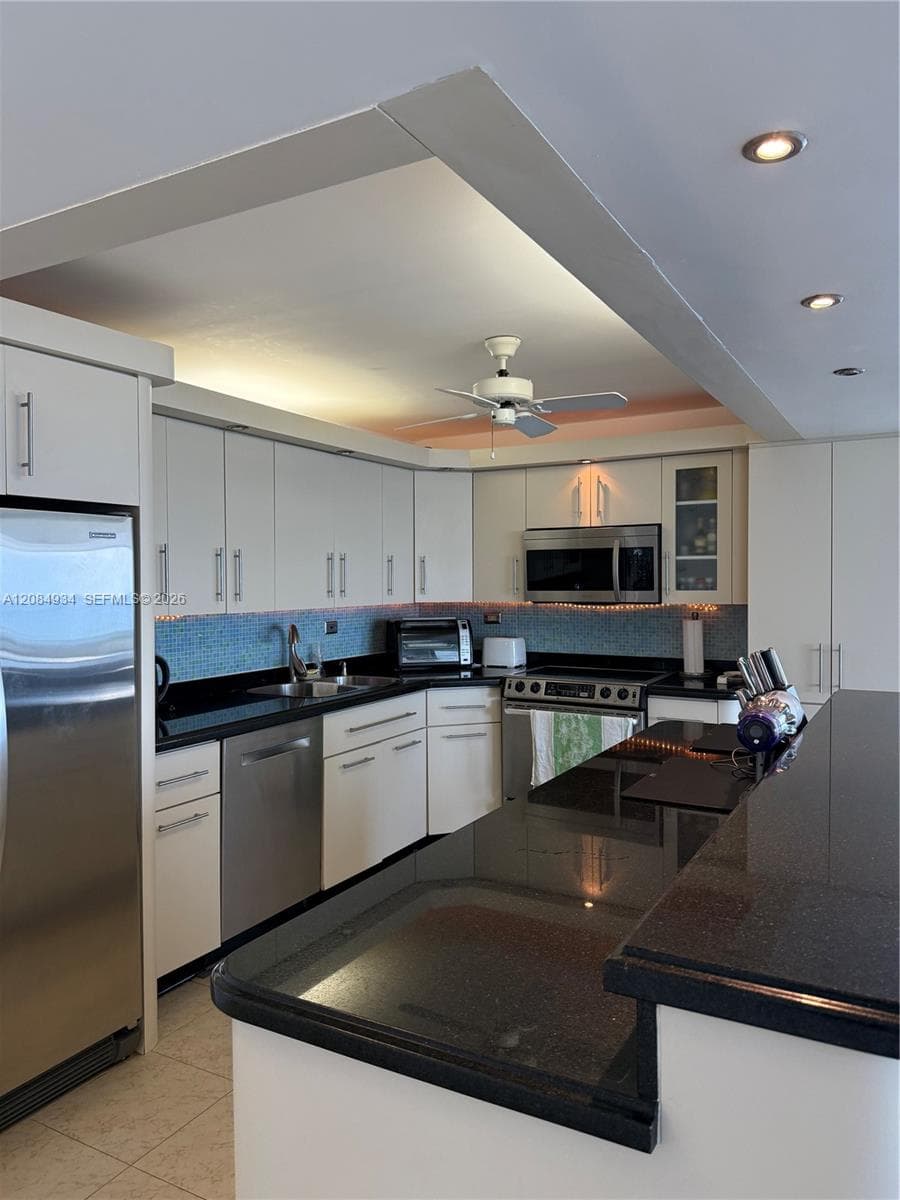 7135 SE Collins Ave # 1806, Miami Beach, FL 33141 photo 5