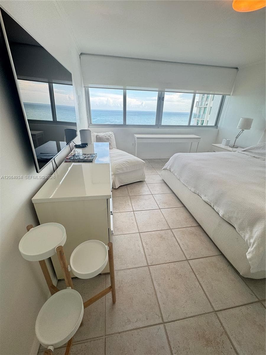 7135 SE Collins Ave # 1806, Miami Beach, FL 33141 photo 11
