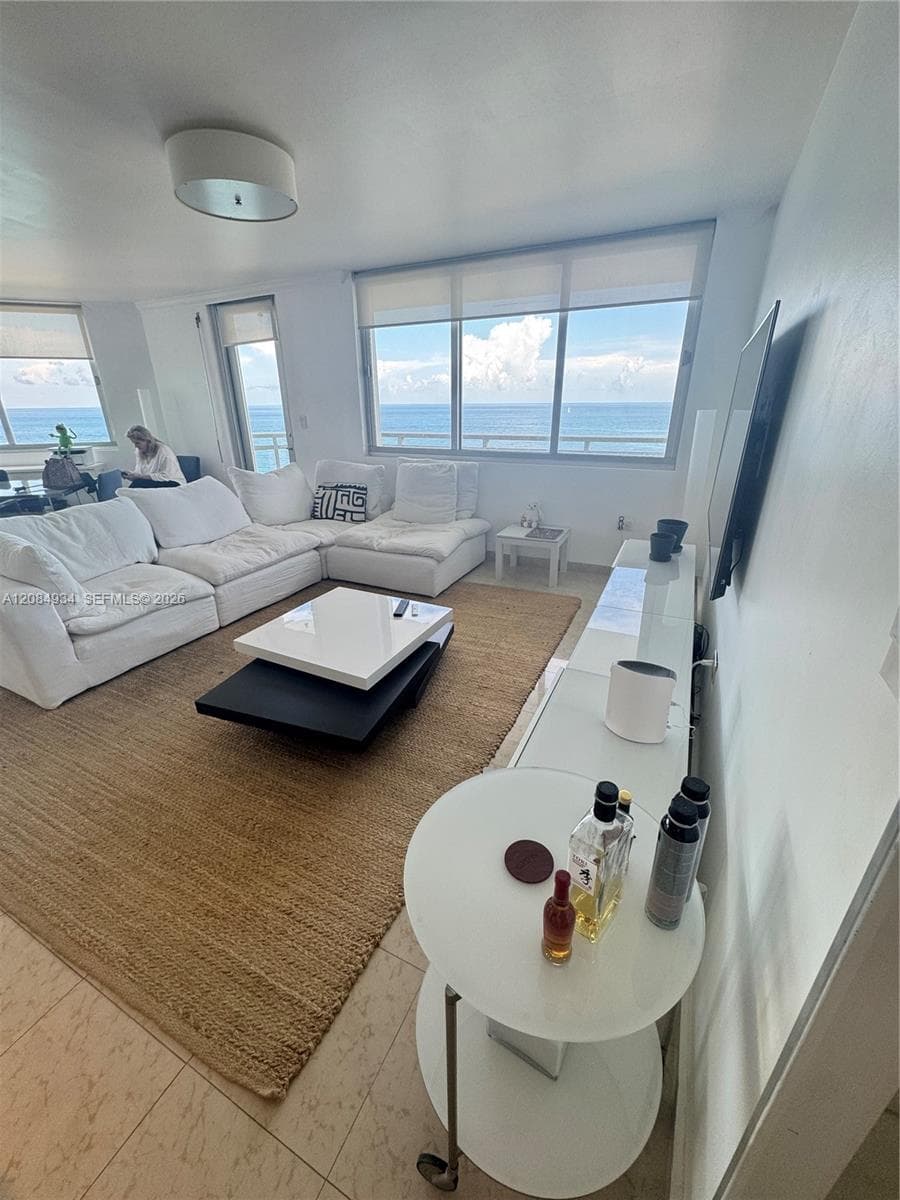 7135 SE Collins Ave # 1806, Miami Beach, FL 33141 photo 4