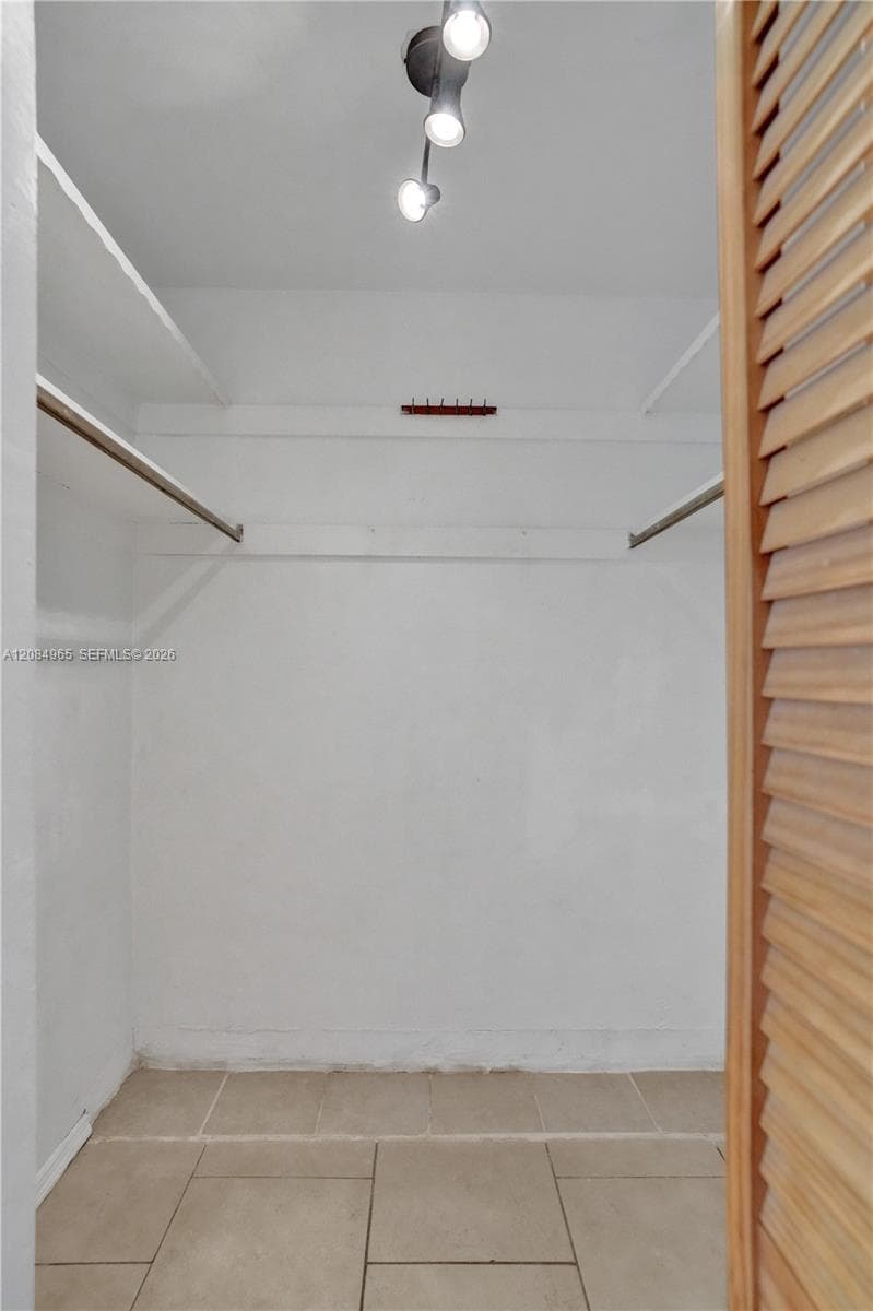 1601 NE 191 ST # B112, Miami, FL 33179 photo 13